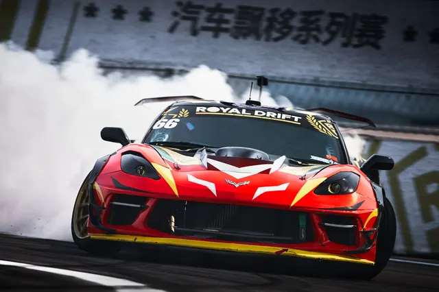 排位赛 & 车手签名会 & Car Show (周六)