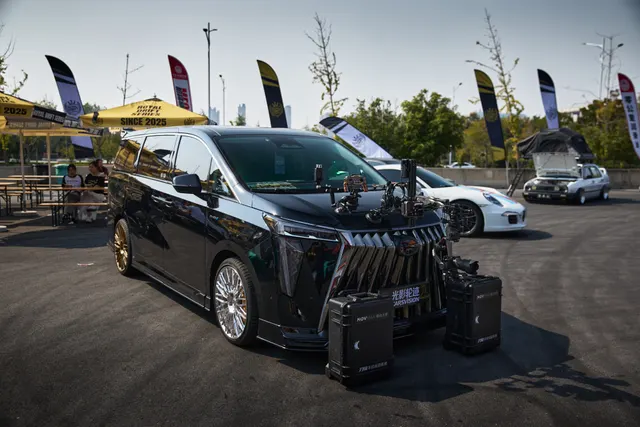 排位赛 & 车手签名会 & Car Show (周六)