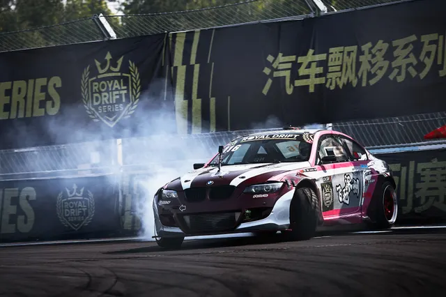 排位赛 & 车手签名会 & Car Show (周六)