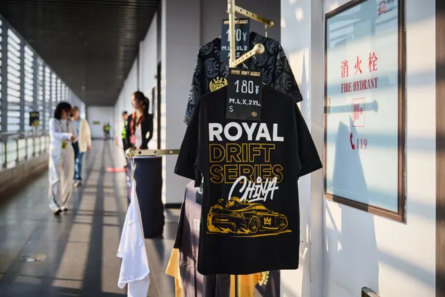 排位赛 & 车手签名会 & Car Show (周六)