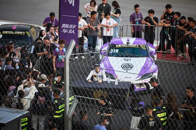 排位赛 & 车手签名会 & Car Show (周六)
