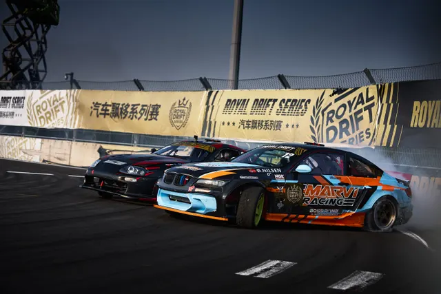 排位赛 & 车手签名会 & Car Show (周六)