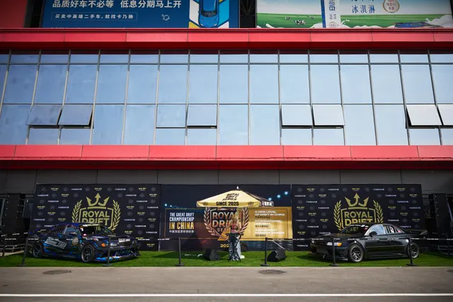 排位赛 & 车手签名会 & Car Show (周六)