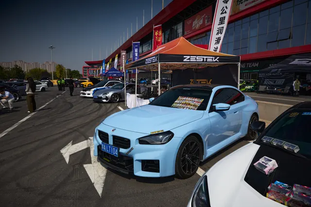 排位赛 & 车手签名会 & Car Show (周六)