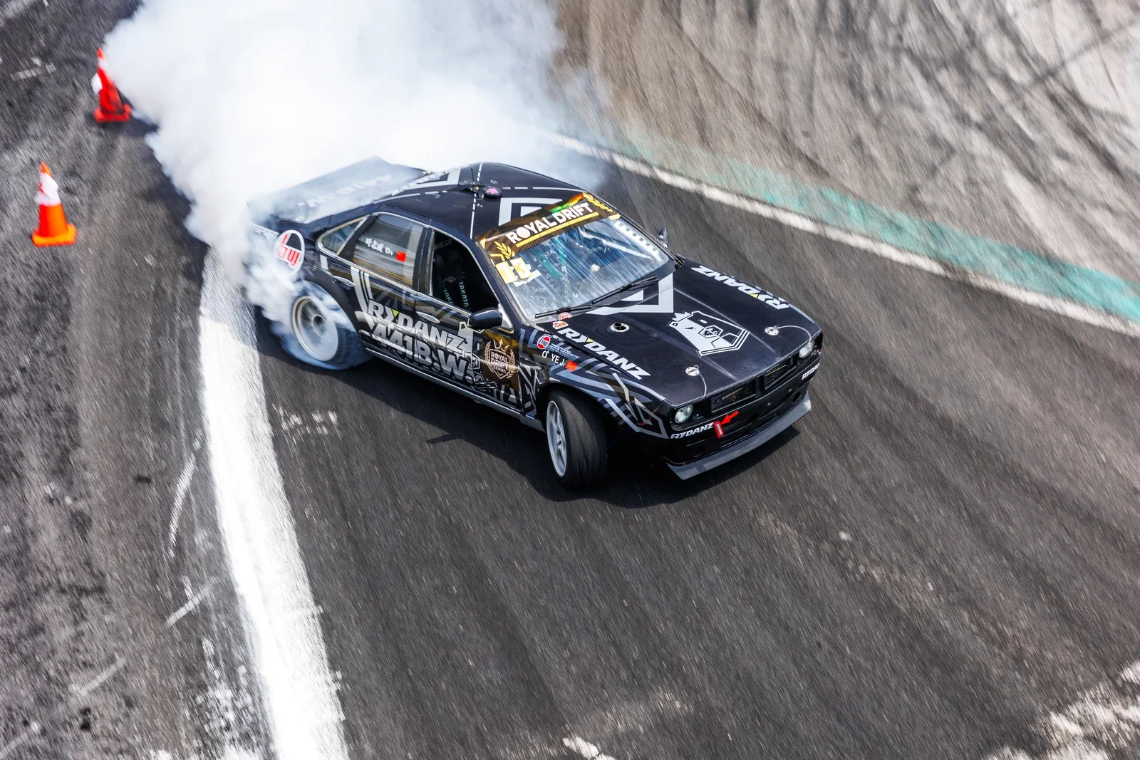 NISSAN CEFIRO A31 - 1