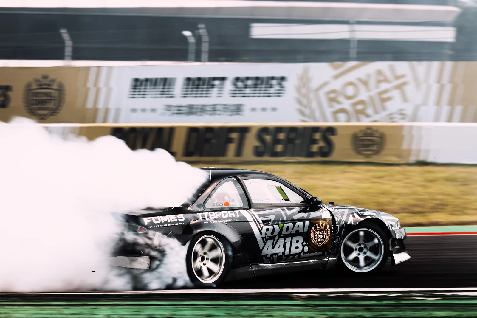 NISSAN SILVIA S14 - 6