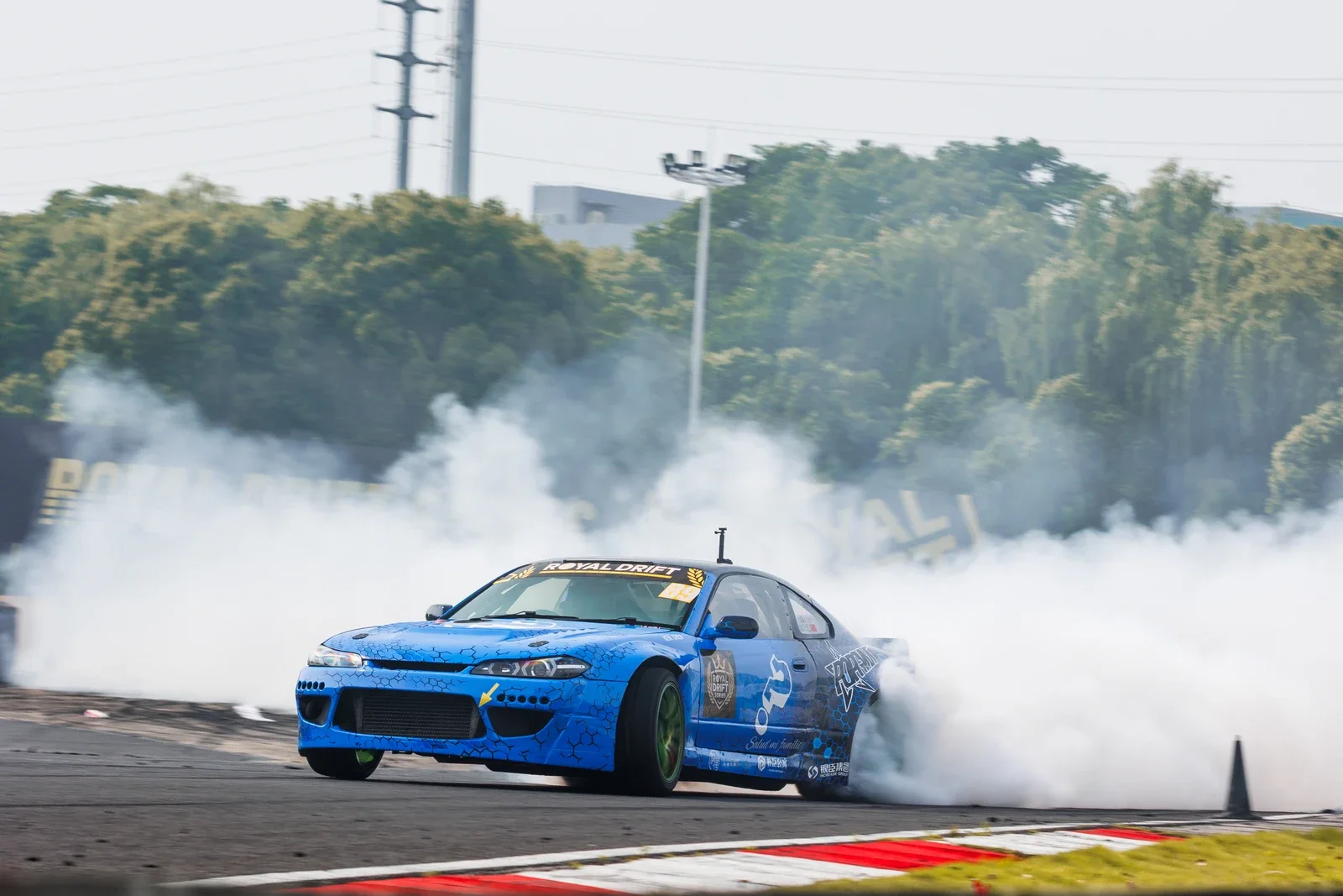 NISSAN SILVIA S15 - 1