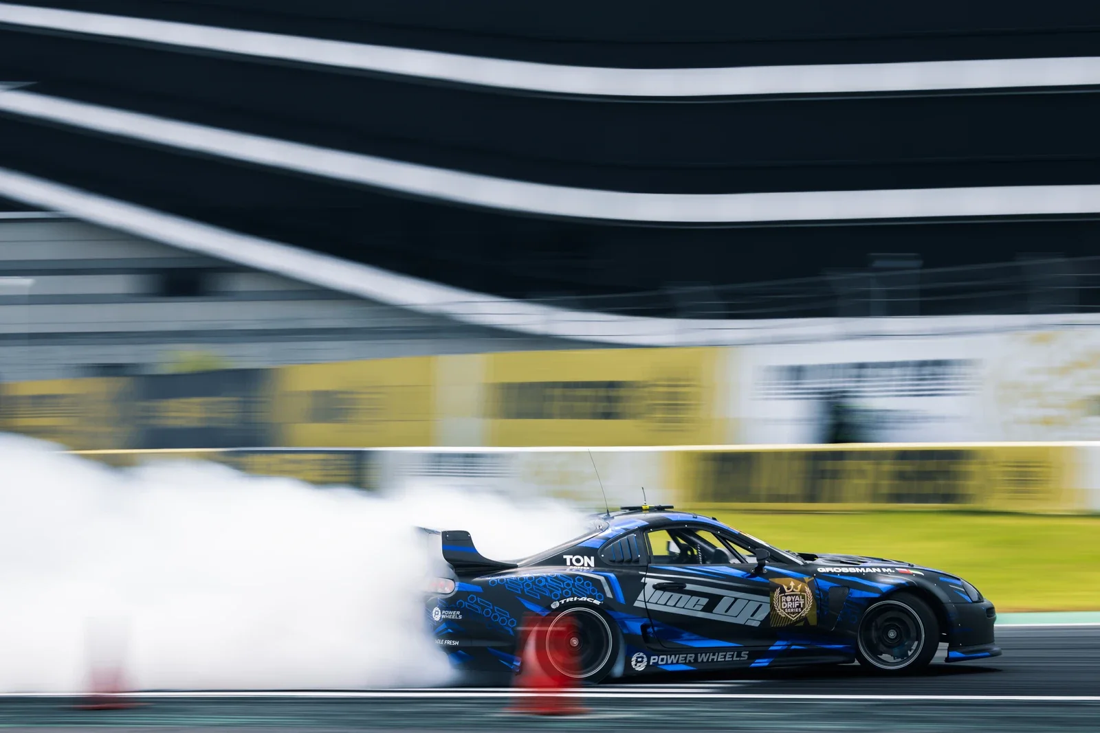 Toyota Supra A80 - 2