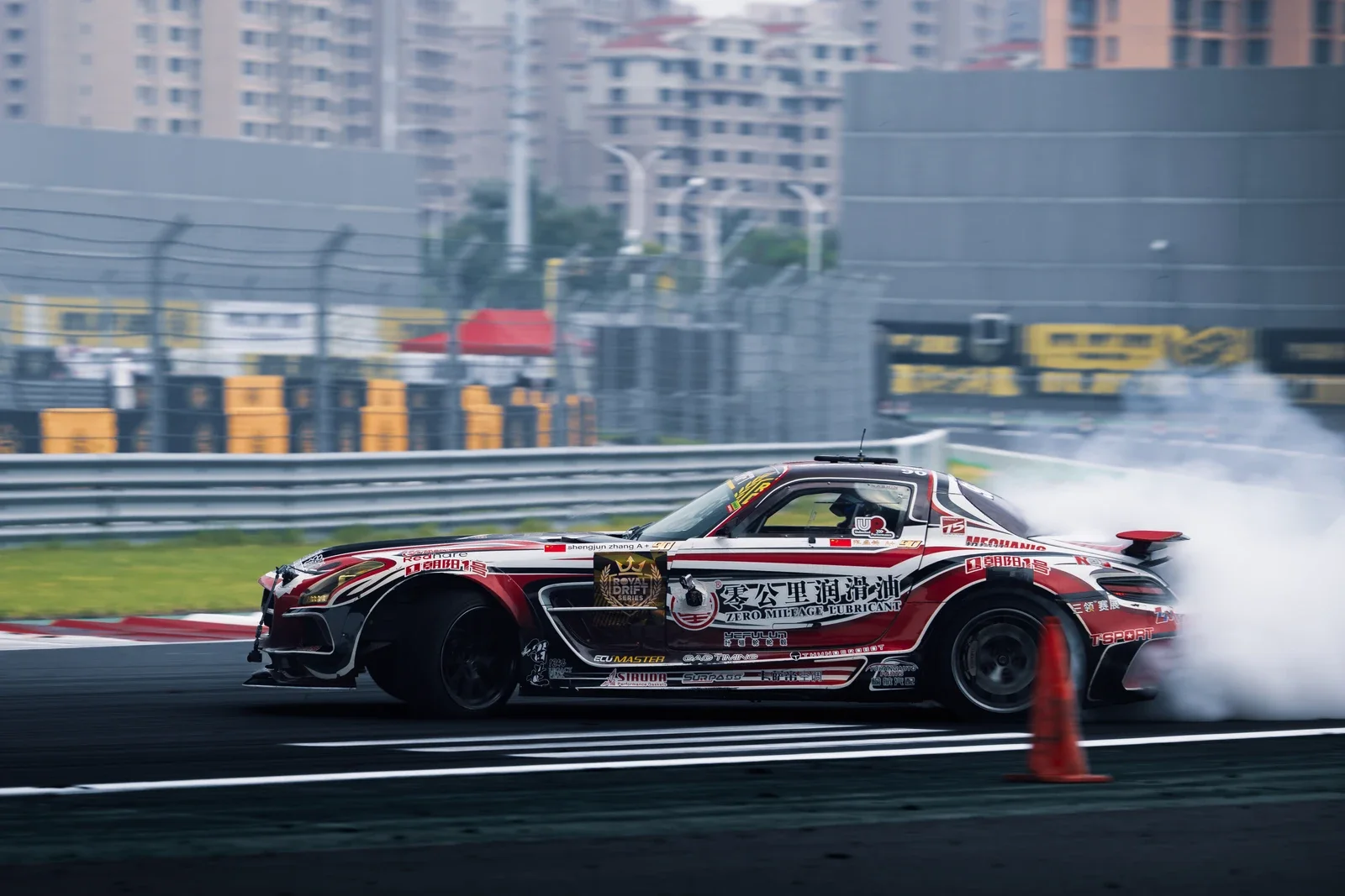 Mercedes-Benz SLS C197 - 7